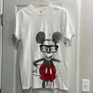 White Mickey Mouse short sleeve shirt